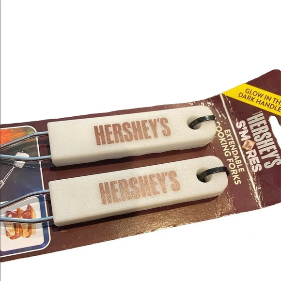 4 NEW Hershey's S'mores Extendable Cooking Glow in the Dark Forks cookouts bbq - Picture 4 of 11